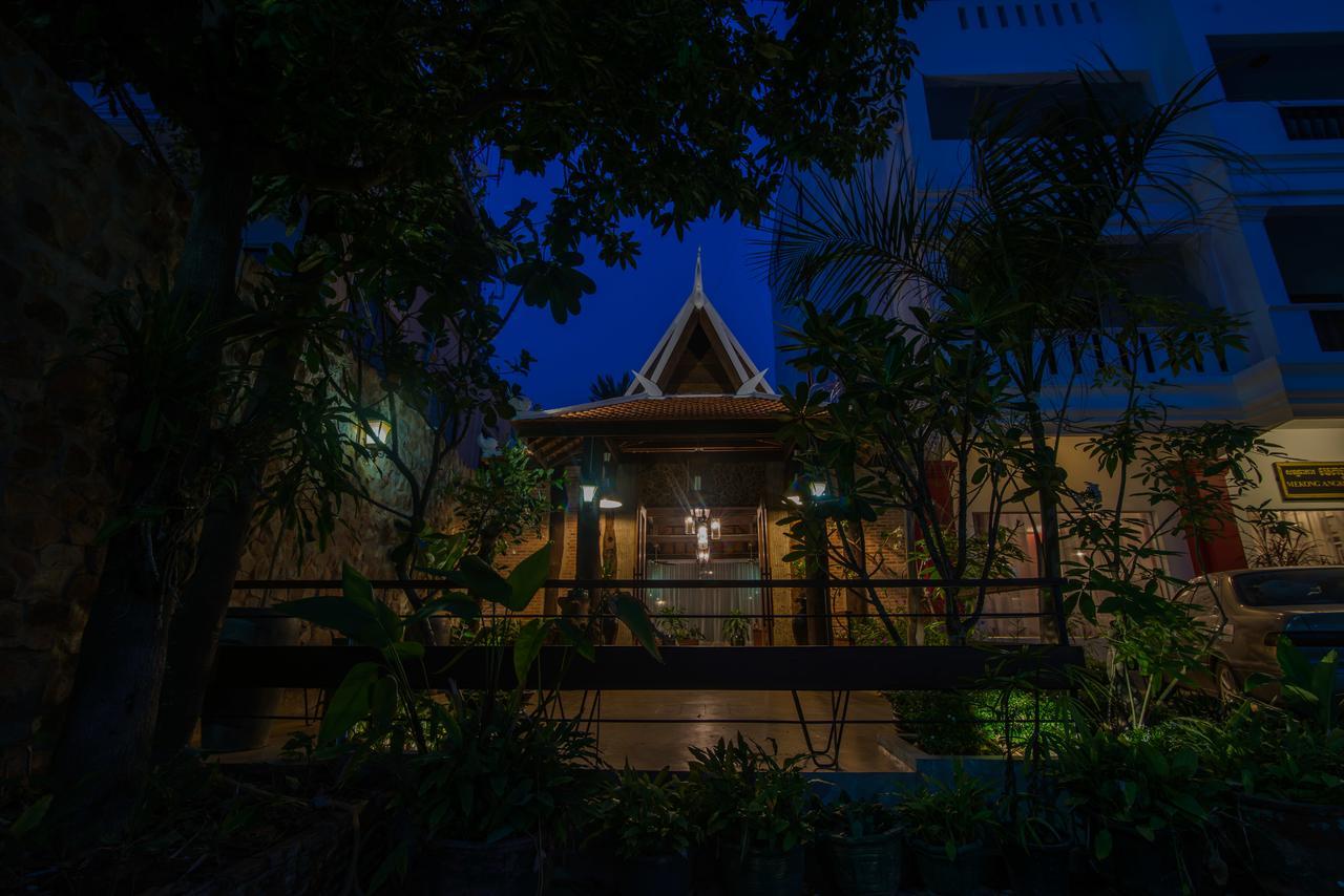 Mekong Angkor Deluxe Hotel Siem Reap Exterior foto